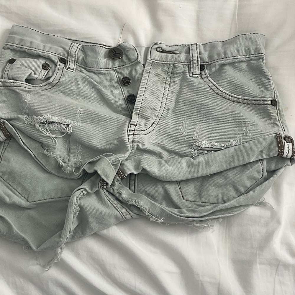 One Teaspoon Distressed Light khaki Denim Shorts bandits